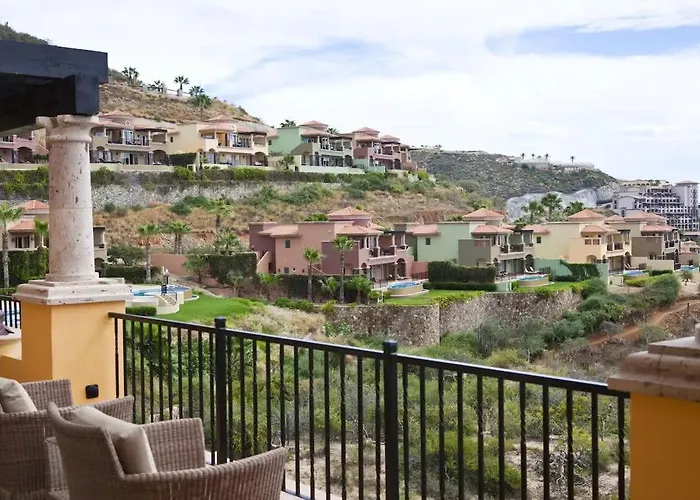 Three Luxury 3br In Villa